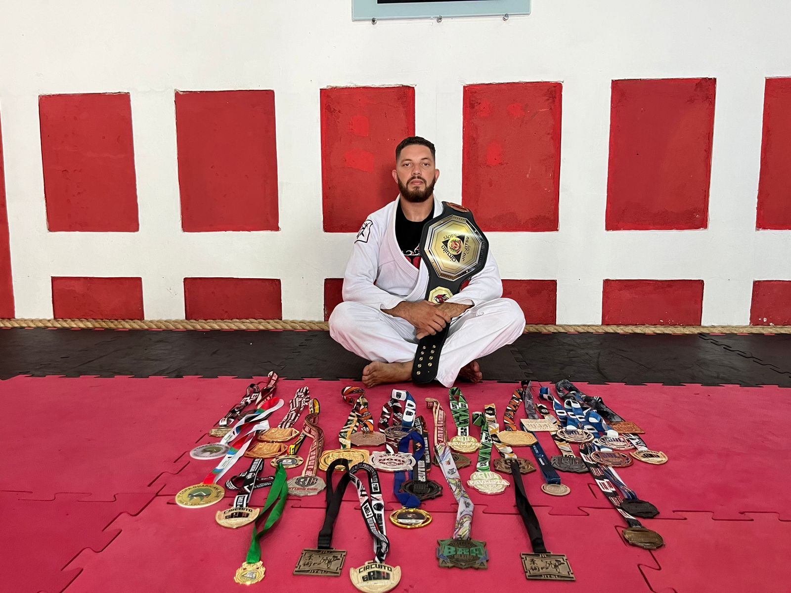 Eduardo Carvalho: Uma Jornada Inspiradora no Mundo do Jiu-Jitsu