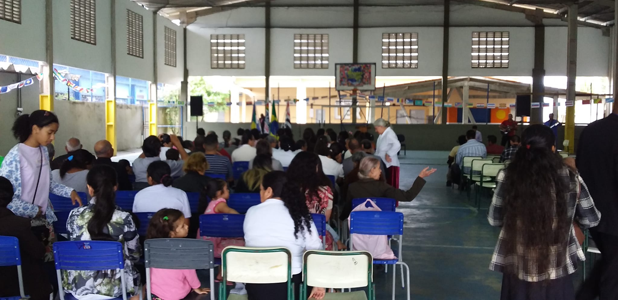 Encontro Espiritual da Igreja Deus é Amor em Iguape: Uma Celebração de Fé e União