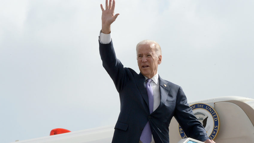 Joe Biden Anuncia Desistência da Candidatura à Reeleição