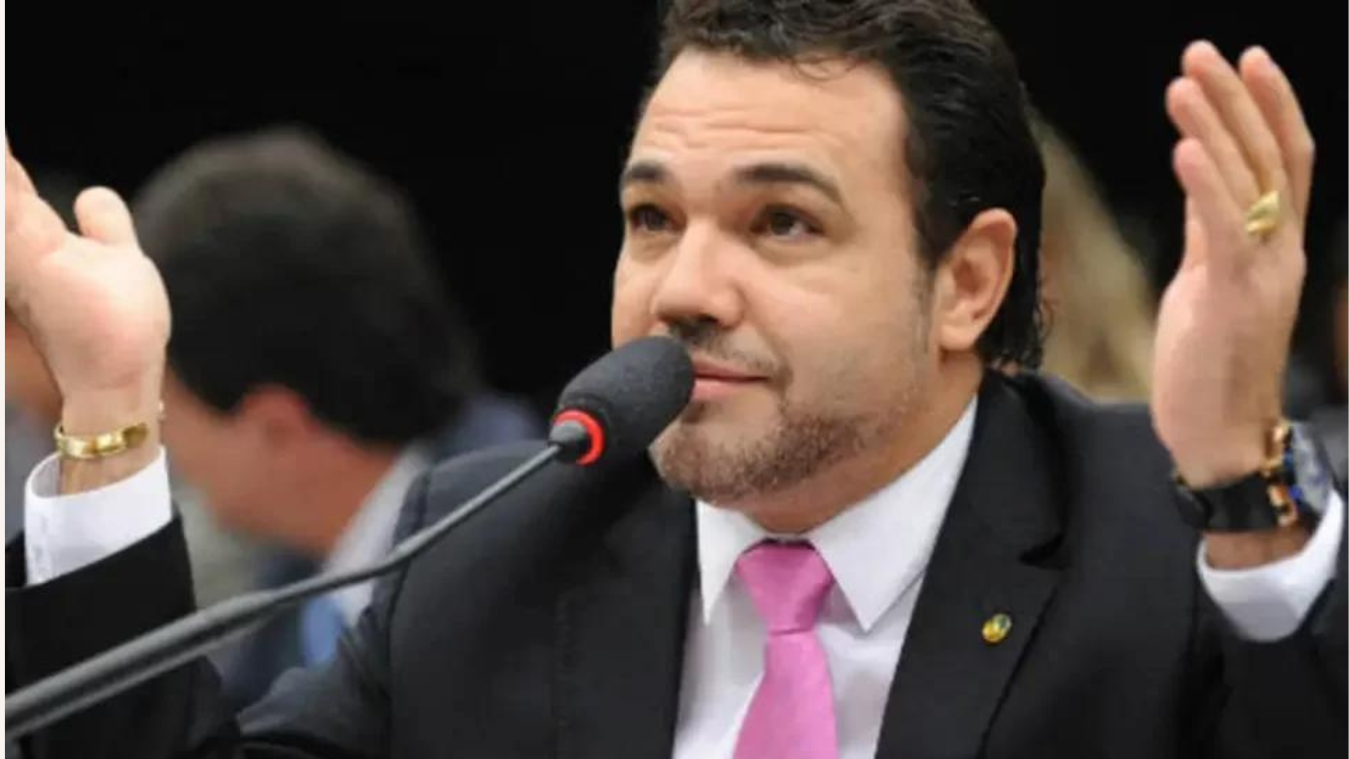 Pastor Marco Feliciano crítica aprovação da Reforma Tributária