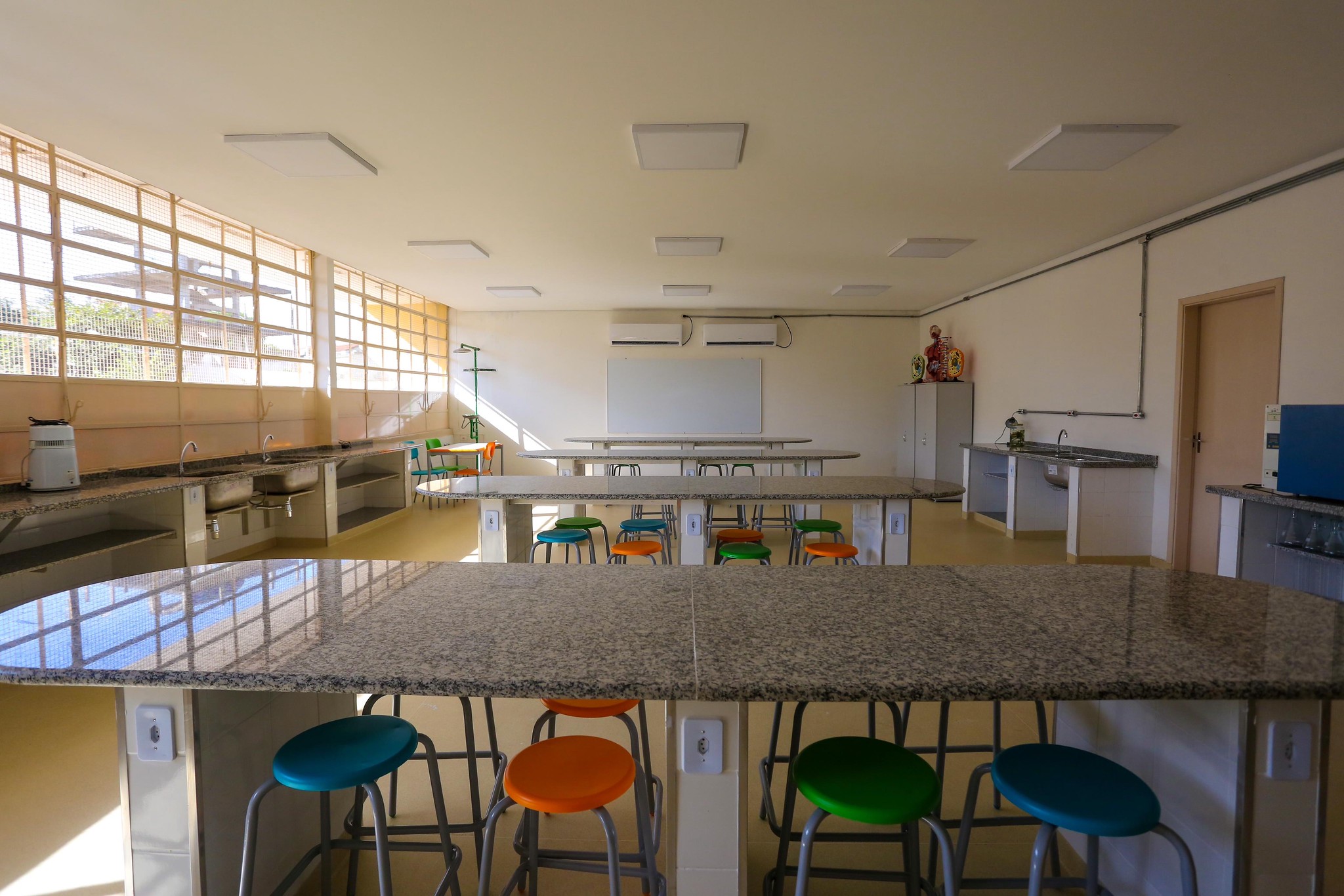 Vale do Ribeira recebe atenção inédita do Governo de SP com recorde de obras em escolas estaduais